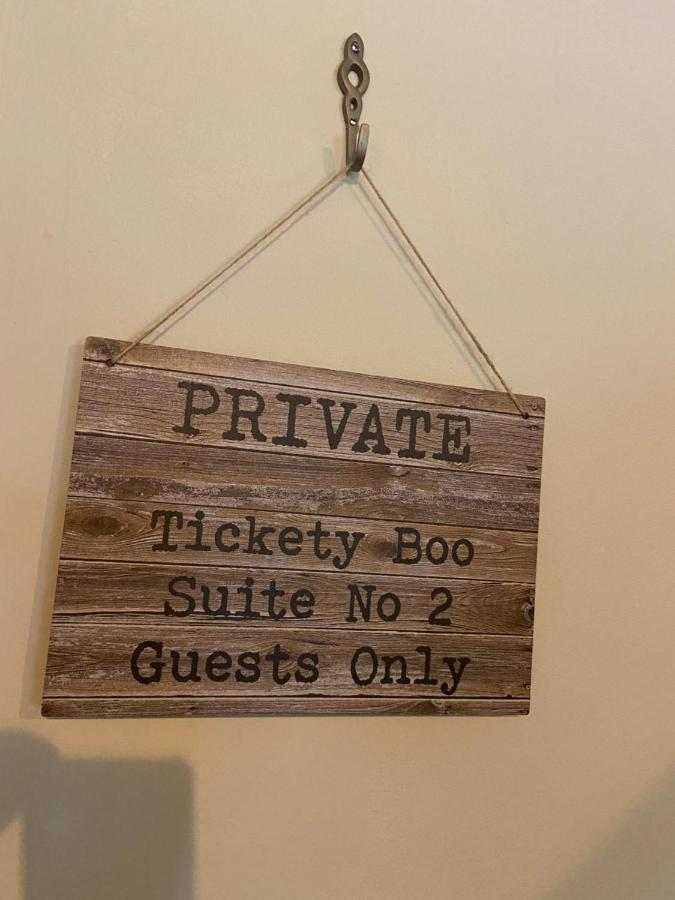 Ticketyboo Suites Pickering Exterior foto